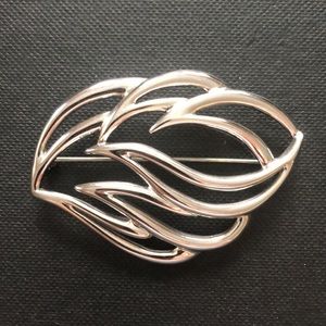 Vintage Monet Large Abstract Leaf Design Brooch Silver Tone